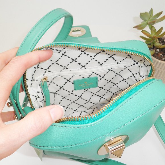 Kate Spade Isla Mint Green Crossbody Camera Bag - Picture 2 of 7